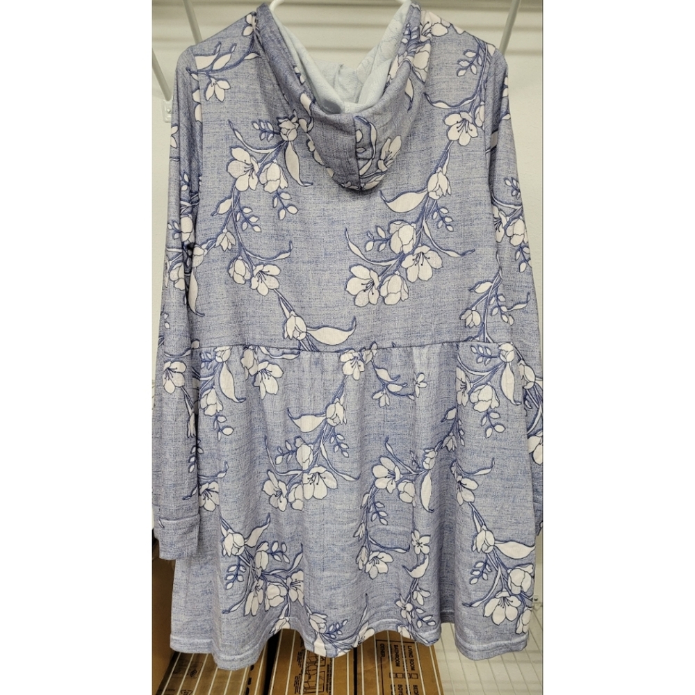 NWT | loveu.dear Floral Hooded Top - Picture 2 of 6